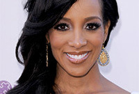 Shaun-robinson-evening-makeup-for-dark-skin-side